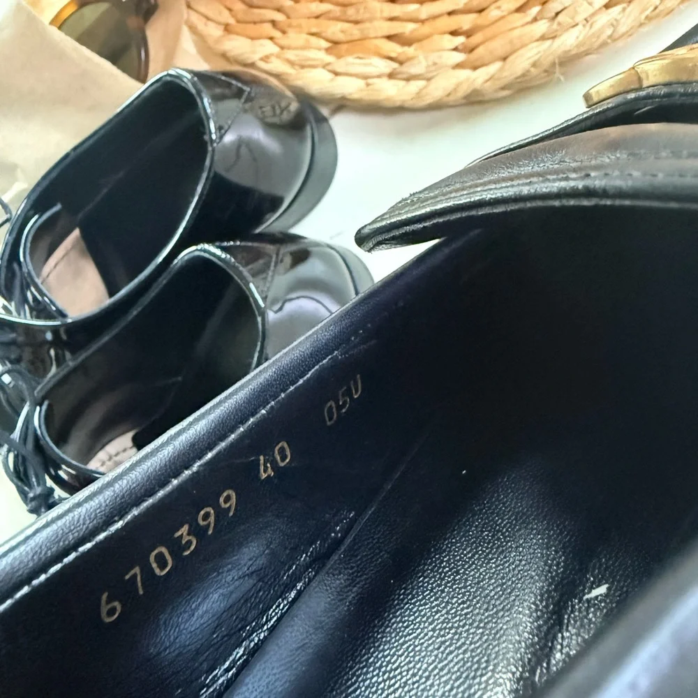 Gucci Black Leather Loafers for Women - Picture 3 of 4